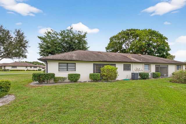 10397 Equestrian Drive B, Boynton Beach, FL 33436