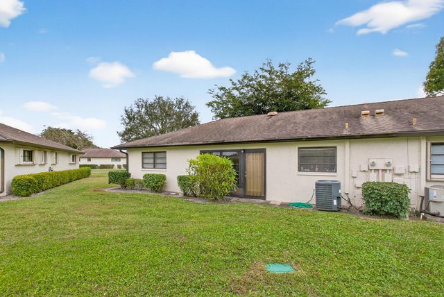 10397 Equestrian Drive B, Boynton Beach, FL 33436