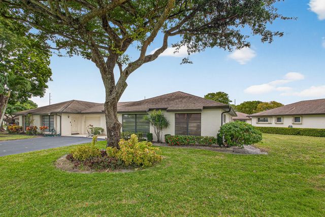 10397 Equestrian Drive B, Boynton Beach, FL 33436