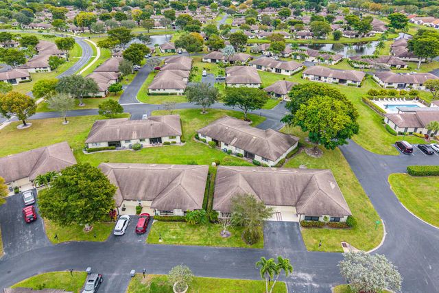 10397 Equestrian Drive B, Boynton Beach, FL 33436