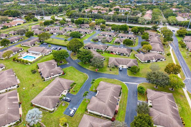 10397 Equestrian Drive B, Boynton Beach, FL 33436