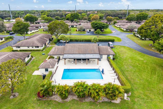 10397 Equestrian Drive B, Boynton Beach, FL 33436
