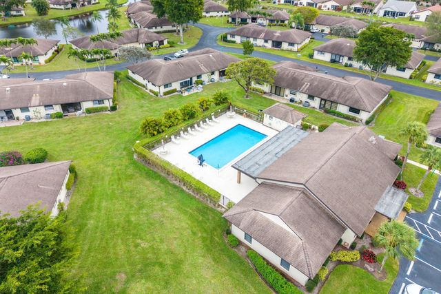 10397 Equestrian Drive B, Boynton Beach, FL 33436