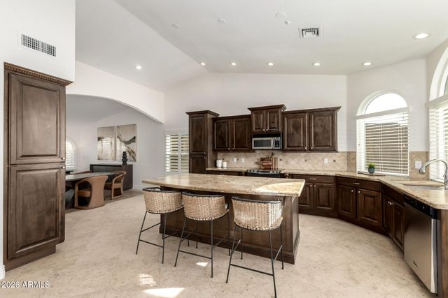 9459 E ROSEMONTE Drive, Scottsdale, AZ 85255