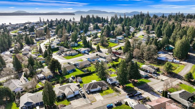 8190 Skagit Way, Blaine, WA 98230