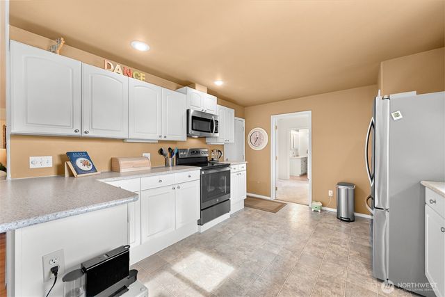 8190 Skagit Way, Blaine, WA 98230