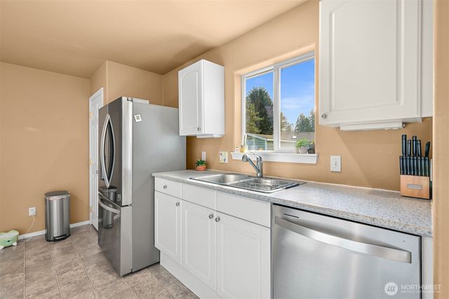 8190 Skagit Way, Blaine, WA 98230