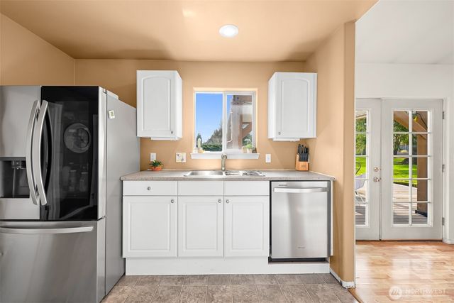 8190 Skagit Way, Blaine, WA 98230