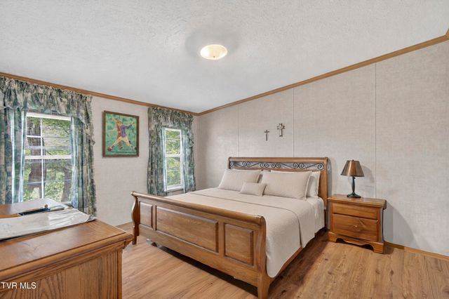 25534 Whitaker Hollow Road, Abingdon, VA 24211