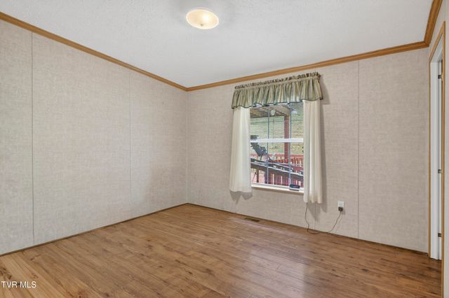 25534 Whitaker Hollow Road, Abingdon, VA 24211