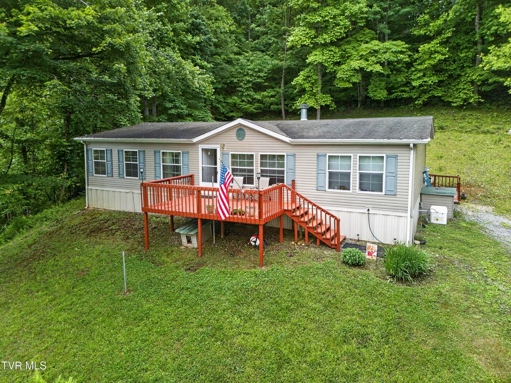 25534 Whitaker Hollow Road, Abingdon, VA 24211