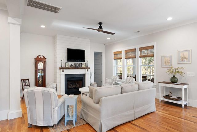 2540 Charter Oaks Drive, Mount Pleasant, SC 29466