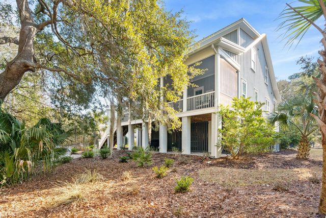 2540 Charter Oaks Drive, Mount Pleasant, SC 29466