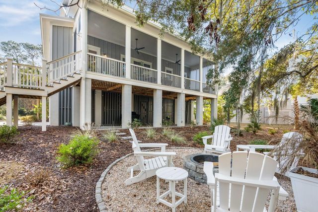 2540 Charter Oaks Drive, Mount Pleasant, SC 29466