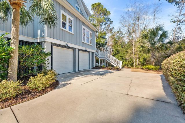 2540 Charter Oaks Drive, Mount Pleasant, SC 29466