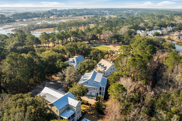 2540 Charter Oaks Drive, Mount Pleasant, SC 29466