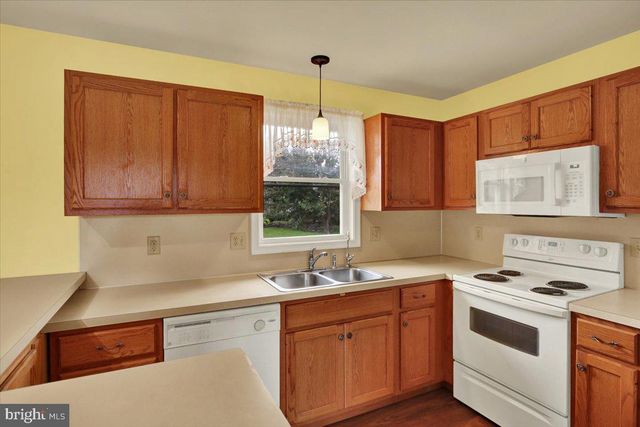 124 TREELINE DR, Newmanstown, PA 17073