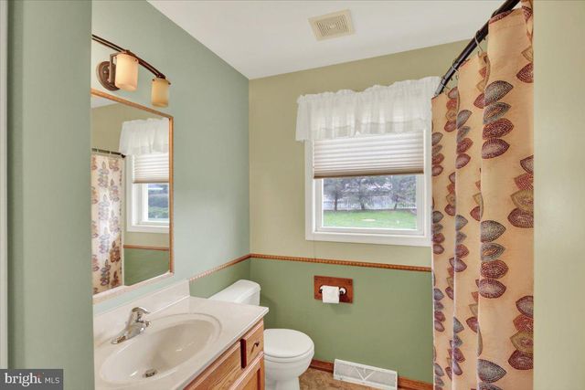 124 TREELINE DR, Newmanstown, PA 17073