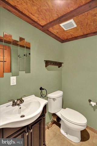 124 TREELINE DR, Newmanstown, PA 17073