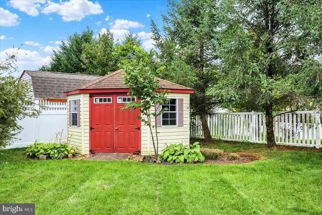 124 TREELINE DR, Newmanstown, PA 17073