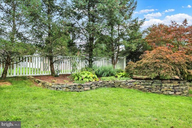 124 TREELINE DR, Newmanstown, PA 17073