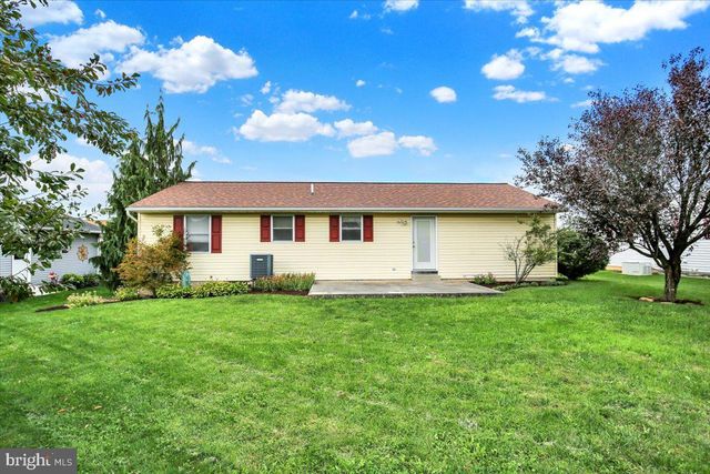 124 TREELINE DR, Newmanstown, PA 17073