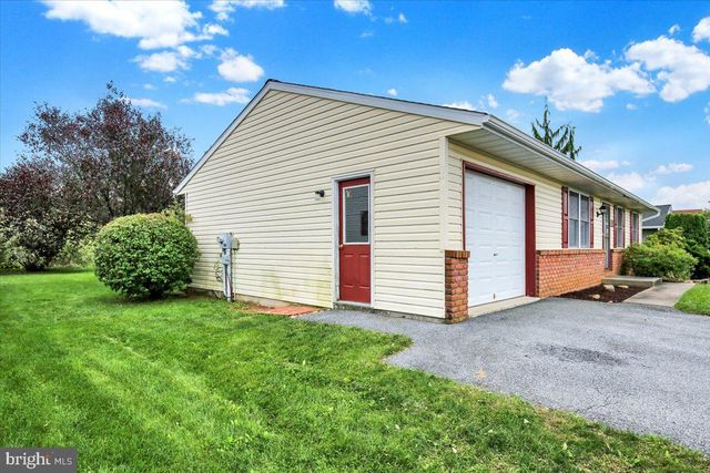 124 TREELINE DR, Newmanstown, PA 17073