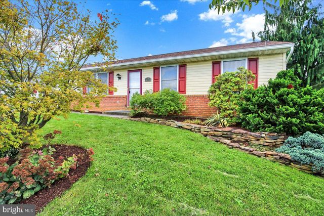 124 TREELINE DR, Newmanstown, PA 17073