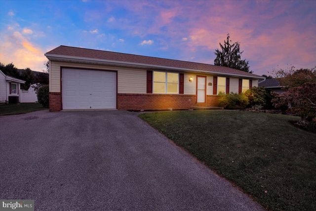 124 TREELINE DR, Newmanstown, PA 17073