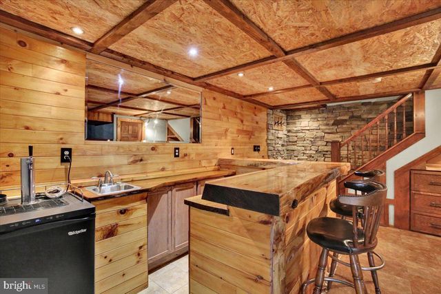 124 TREELINE DR, Newmanstown, PA 17073