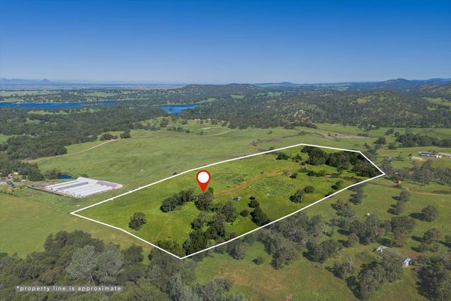 23070 Payam Pl, Grass Valley, CA 95949
