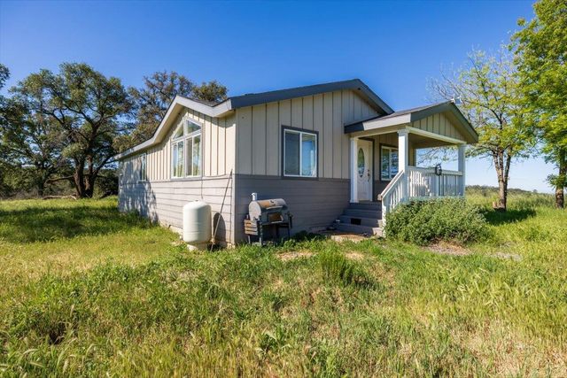 23070 Payam Pl, Grass Valley, CA 95949