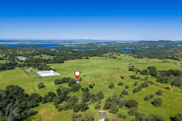 23070 Payam Pl, Grass Valley, CA 95949