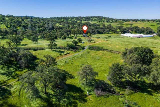 23070 Payam Pl, Grass Valley, CA 95949