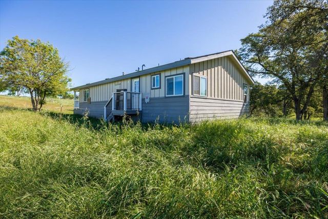 23070 Payam Pl, Grass Valley, CA 95949