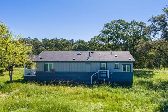 23070 Payam Pl, Grass Valley, CA 95949