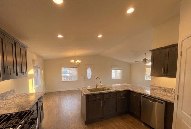 23070 Payam Pl, Grass Valley, CA 95949