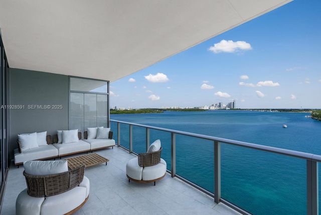 1135 103rd St PH4, Bay Harbor Islands, FL 33154