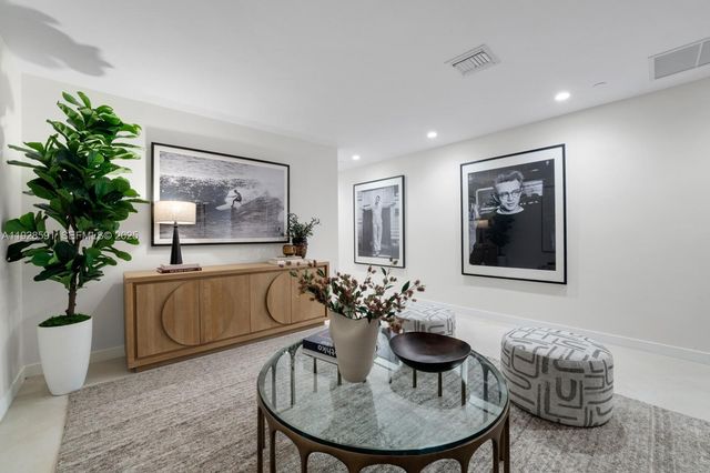 1135 103rd St PH4, Bay Harbor Islands, FL 33154