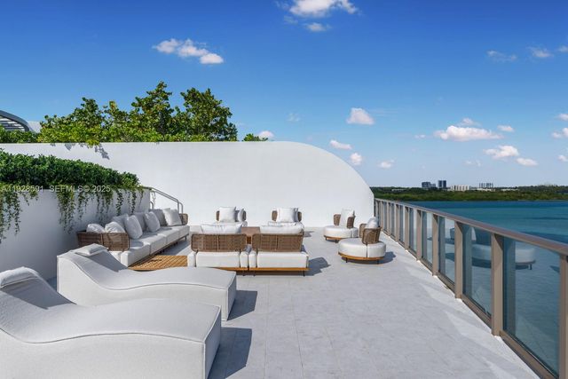 1135 103rd St PH4, Bay Harbor Islands, FL 33154