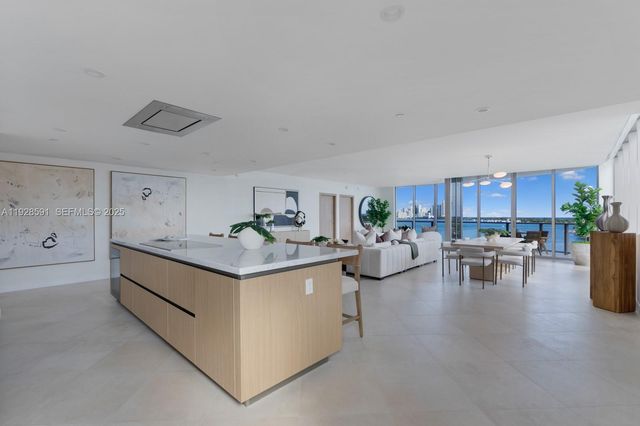 1135 103rd St PH4, Bay Harbor Islands, FL 33154