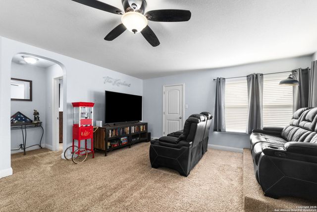 6048 Akin Song, San Antonio, TX 78261