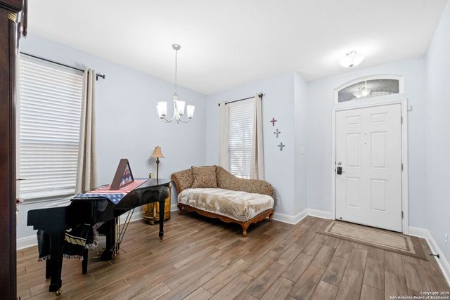 6048 Akin Song, San Antonio, TX 78261