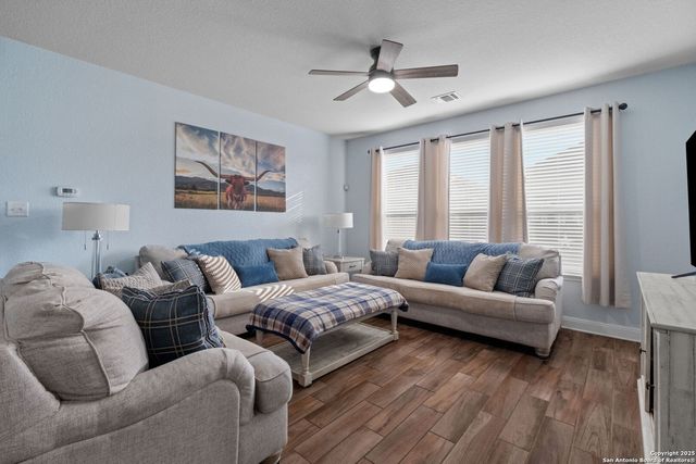 6048 Akin Song, San Antonio, TX 78261