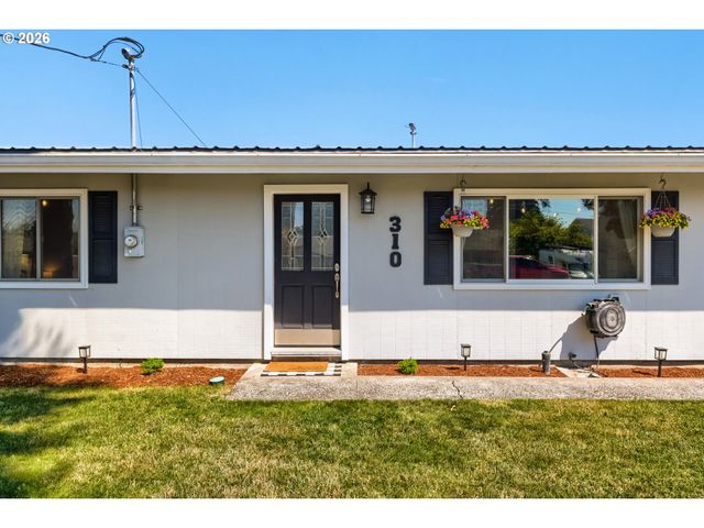 310 Ne 4TH Ave, Canby, OR 97013