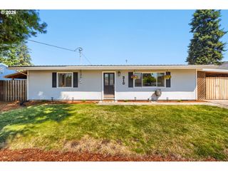 310 Ne 4TH Ave, Canby, OR 97013