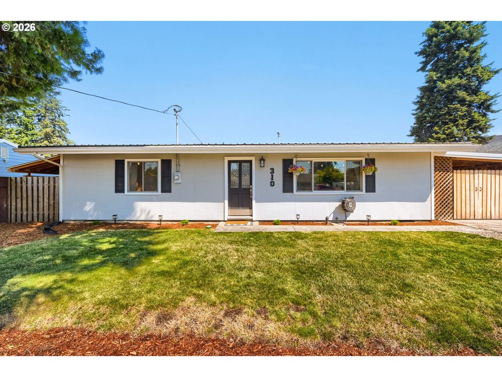 310 Ne 4TH Ave, Canby, OR 97013