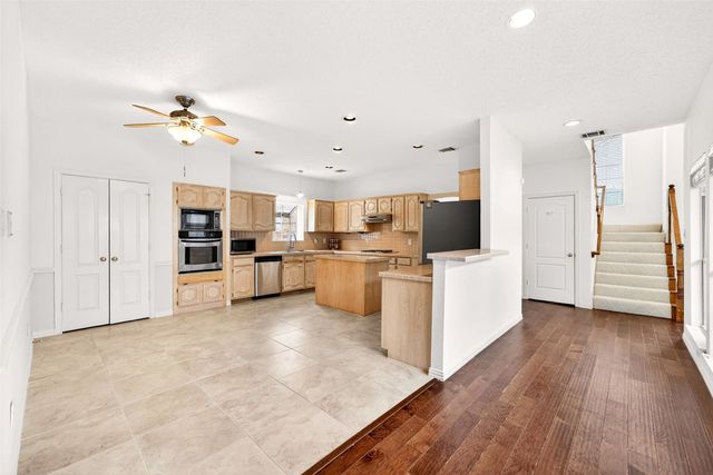 733 Pine Lakes Drive, Plano, TX 75025