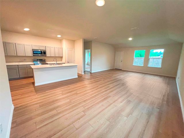 102 Doma Avenue, Greenville, TX 75402