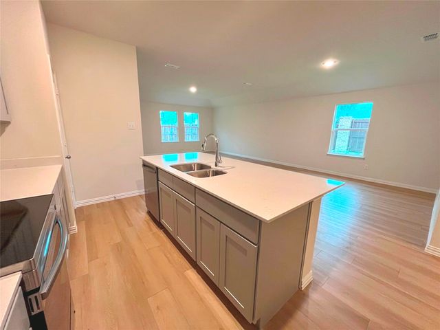 102 Doma Avenue, Greenville, TX 75402